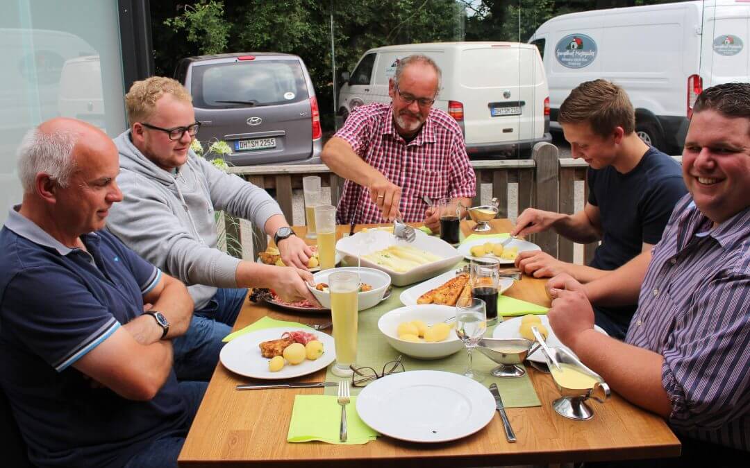 Ein Spargelessen als Dankeschön